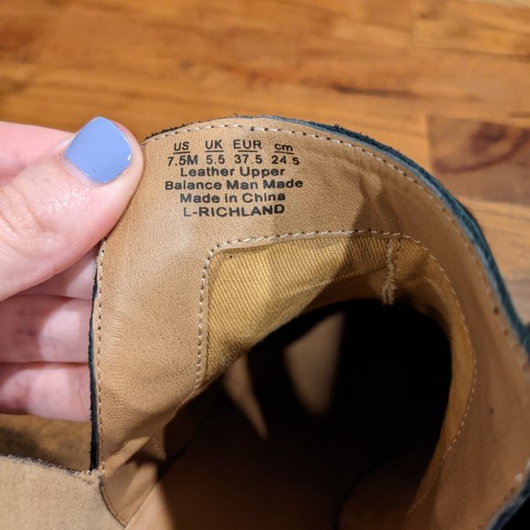 Franco Sarto Black Leather Studded Booties Size 7.5 Women's - Picture 3 of 5